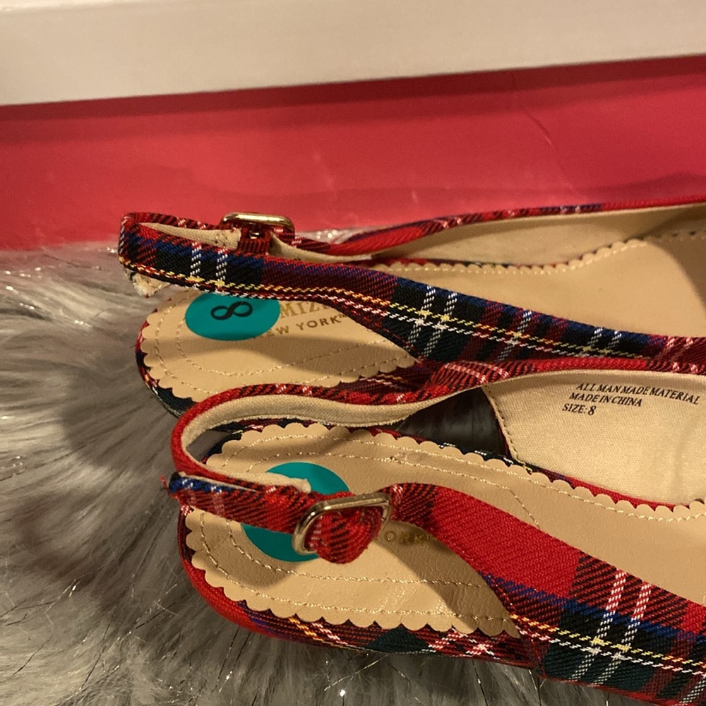 BNWT ISAAC MIZRAHI Viral Red Green Plaid Flat Shoes Women's Size 8 - Picture 5 of 8